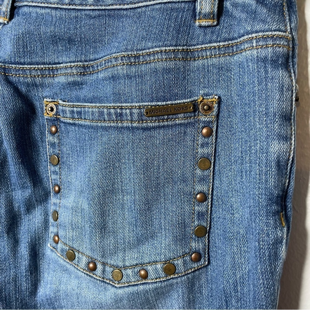 Michael Kors Classic Boot Cut Blue Jeans with Stud Trim Size 8 Stretch - Picture 2 of 13